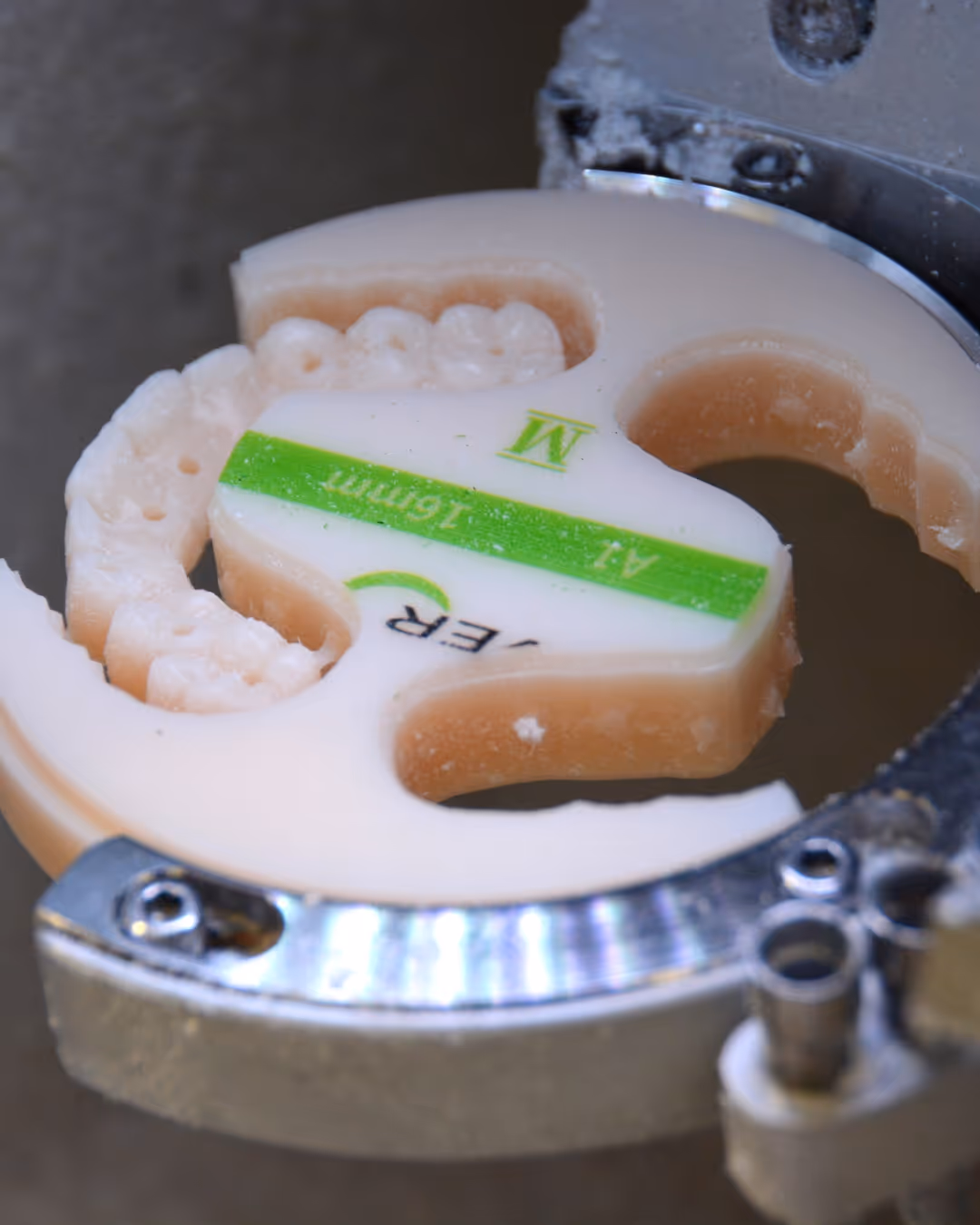 Зъби в машина