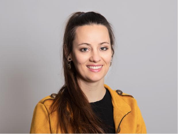 The Skein app is an extremely practical tool for anyone looking to organize and structure instrumental lessons. It offers a wide range of features that make life easier for both teachers and students. One of its most useful functions is the ability to share videos, audio recordings, PDFs, photos, and links. This allows lesson materials to be stored in an organized manner and accessed anytime. The app not only supports lesson preparation and follow-up but also helps both teachers and students keep track of everything. Additionally, students can clearly see what was covered in the lesson and what they need to practice at home. Conclusion: Skein is a well-thought-out and valuable app that makes instrumental lessons much more efficient. If you're looking for organization, structure, and better communication in music education, this app is a great choice!