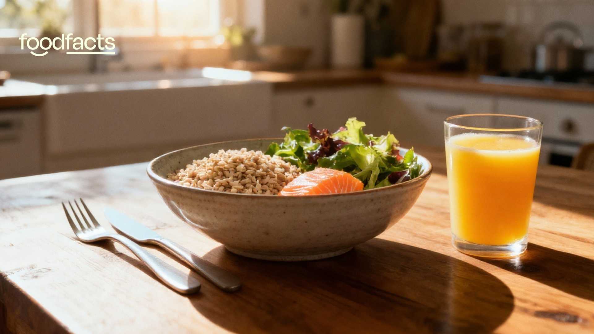 A bowl of grains, vegetables, and a small portion of animal protein, representing the dietary recommendations in the Eat Lancet Planetary Health 2.0 diet.