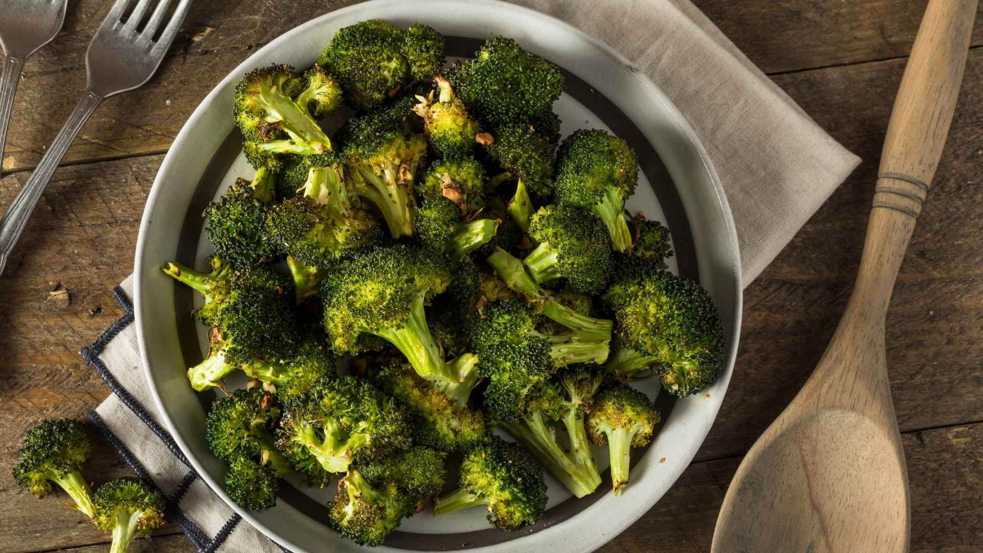 A pot of roasted broccoli