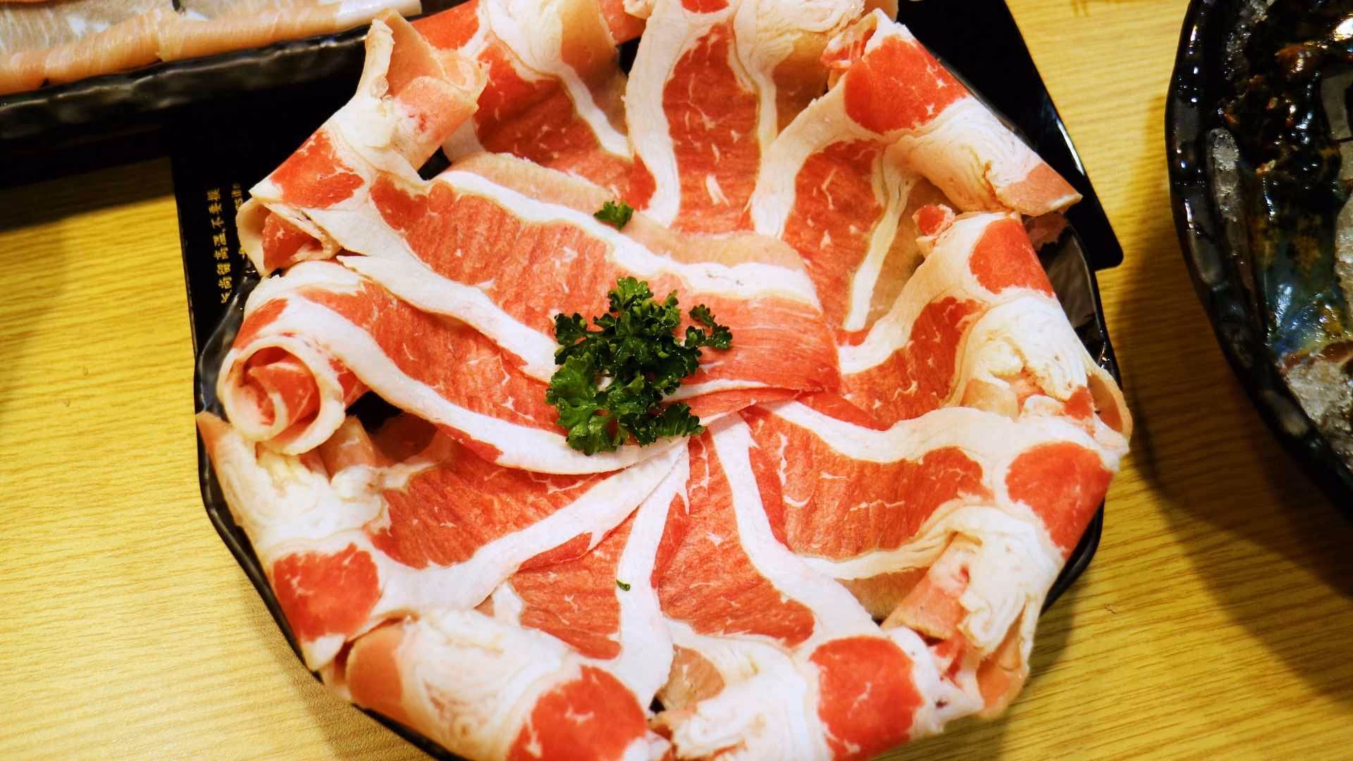 A plate of deli meats