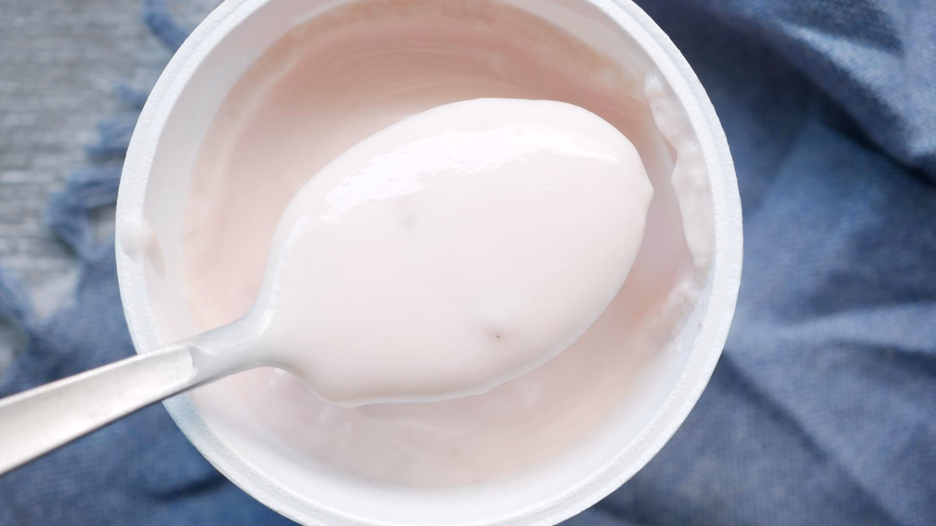 A pot of raspberry yoghurt