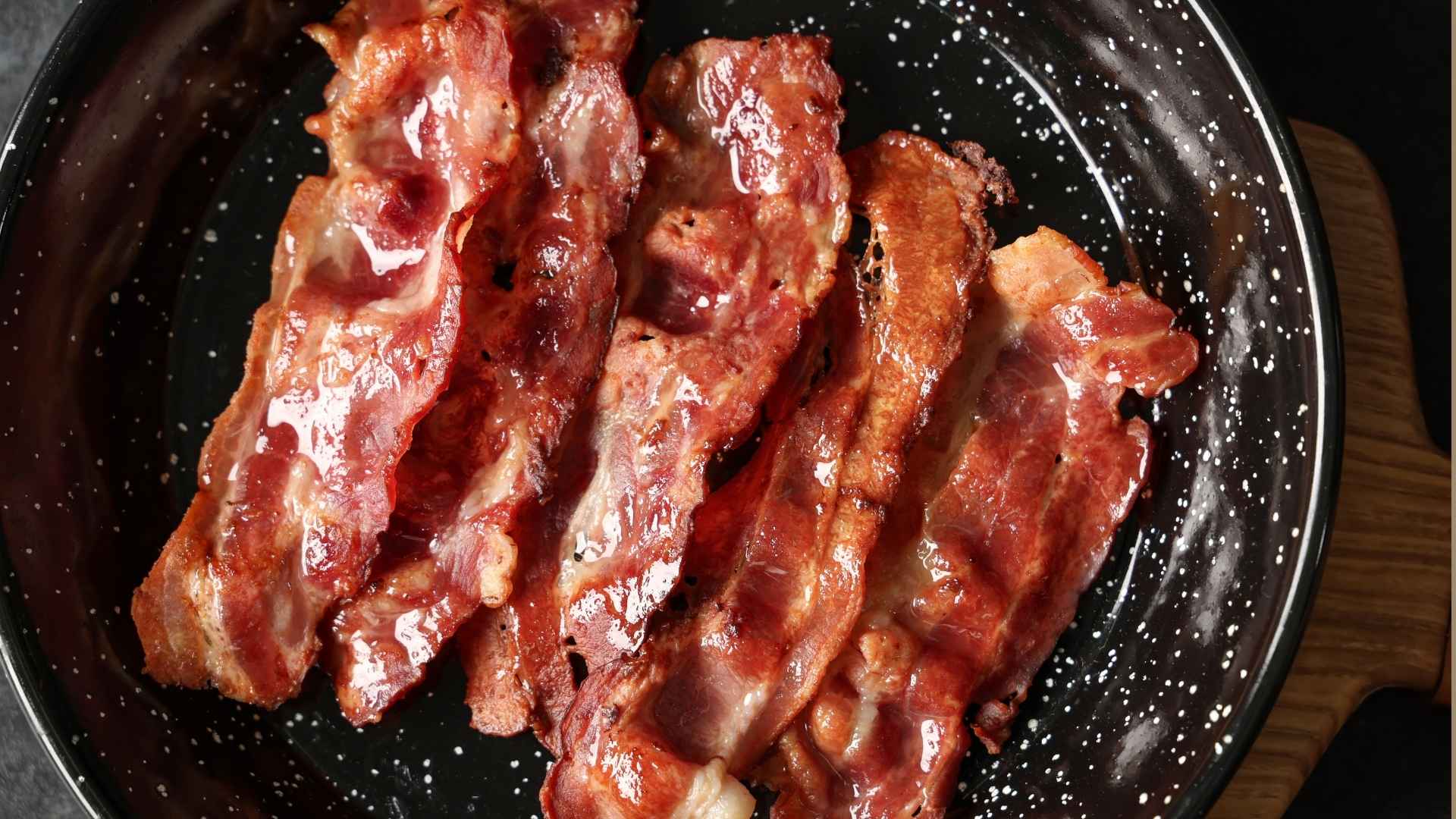 Cooking bacon