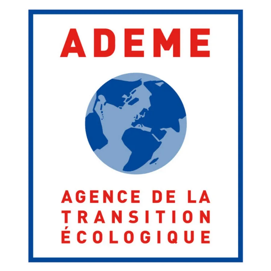 Logo d'ADEME, Agence de la transition écologique, avec un globe terrestre stylisé en bleu.