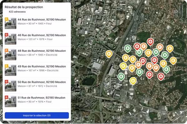 Carte satellite montrant des emplacements colorés de maisons à Meudon avec une liste sur la gauche indiquant les adresses, surfaces, années de construction, et types d'énergie utilisés.