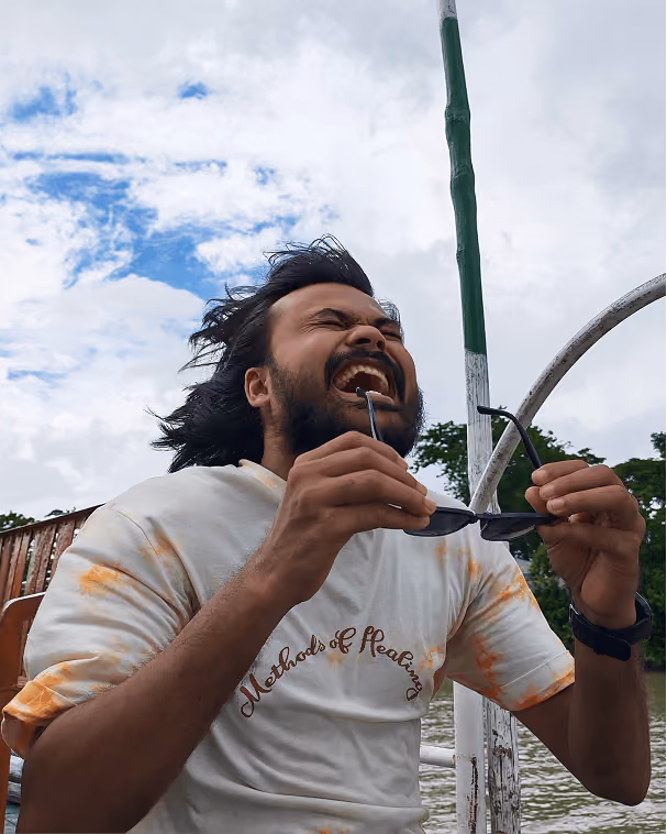 Wavespace senior designer during an outdoor team trip