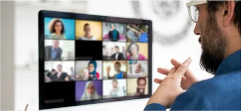 Person on a videocall, while Virtuosis analyzes his voice