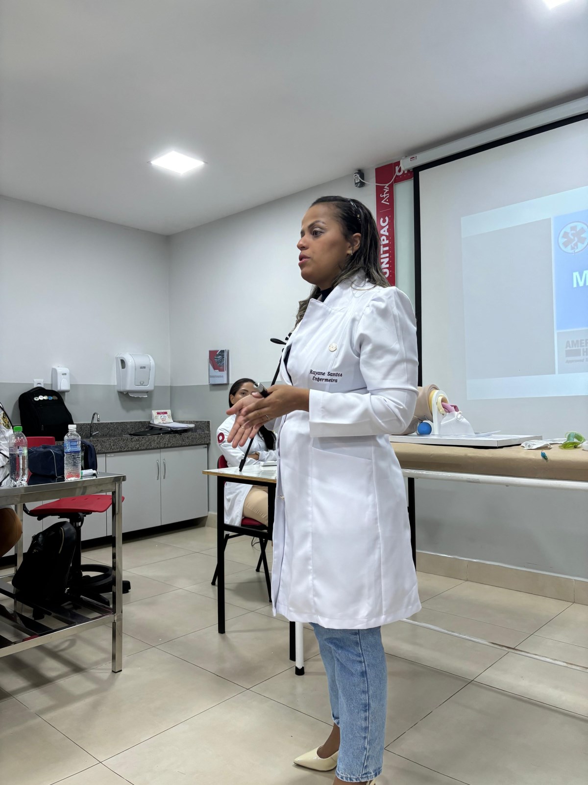 Minicurso sobre vias aéreas avançadas: Um encontro de excelência na semana da enfermagem