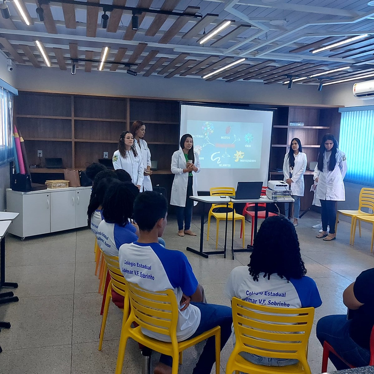 Conscientização sobre doenças parasitárias negligenciadas: Um olhar crucial no Colégio Estadual Ademar Vicente Ferreira Sobrinho