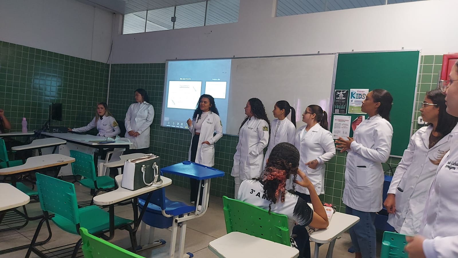 Promovendo Saúde Sexual: Conscientização e prevenção entre adolescentes do 8º e 9º ano