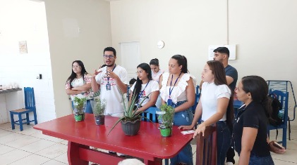 Trazendo alívio e esperança: A construção de uma horta terapêutica em Casa de Apoio Oncológico