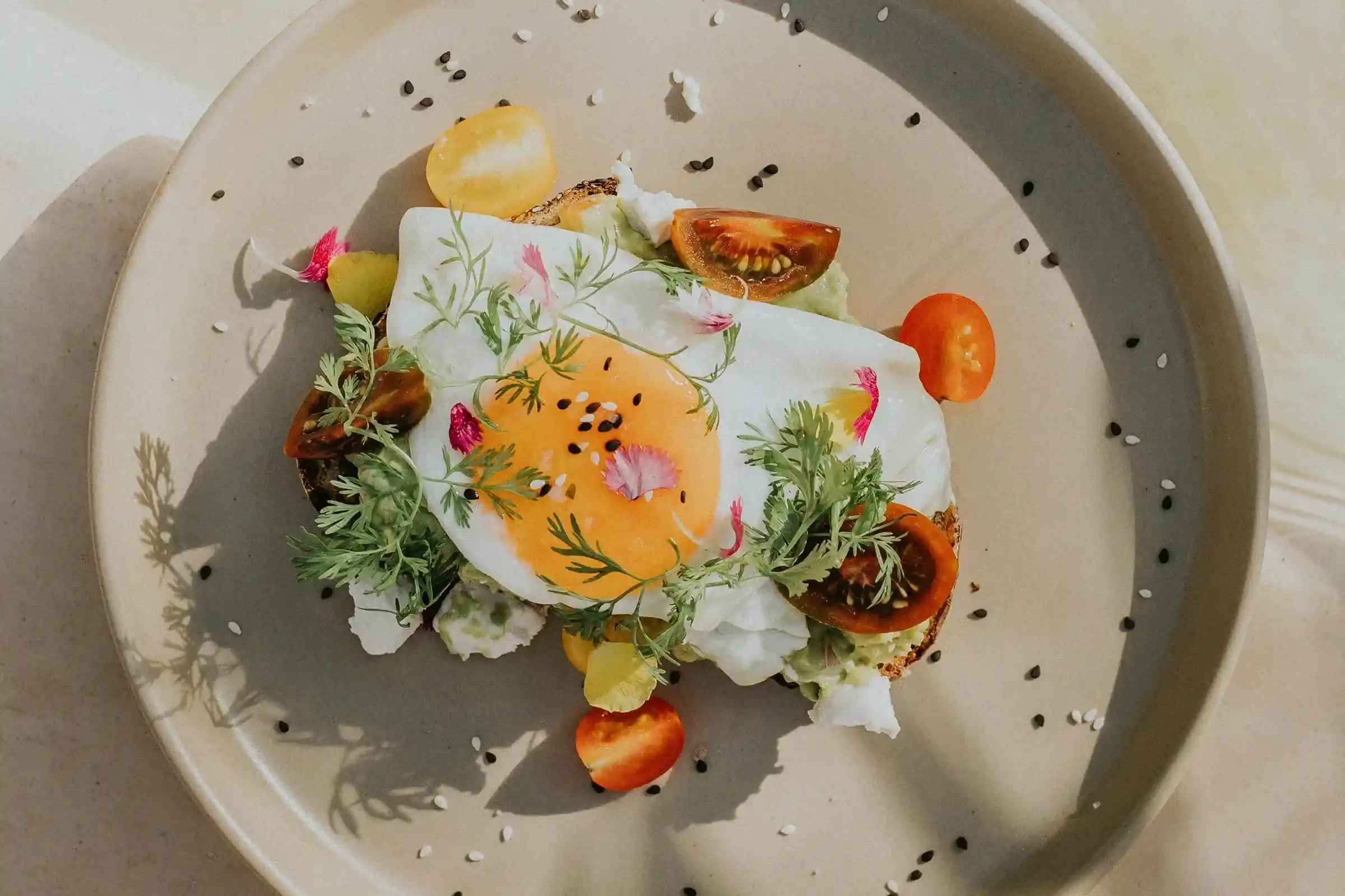 huevos-con-jitomate-cherry