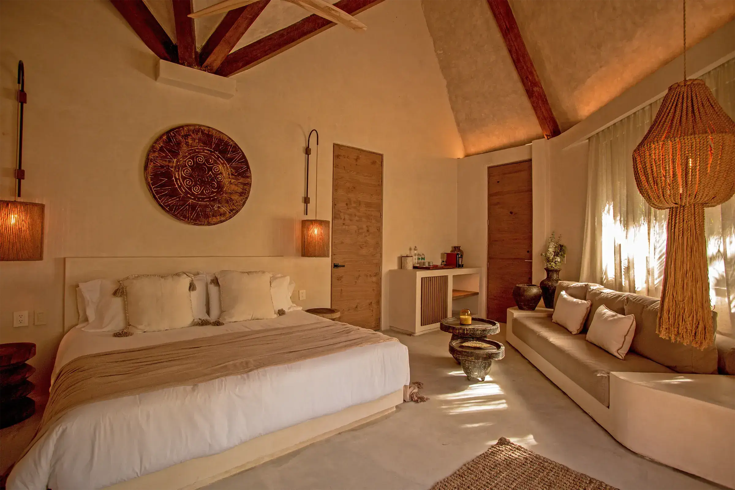 habitacion-cama-sala-lamparas