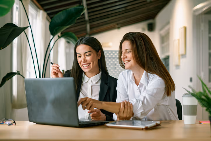 photo d'un parrain avec un autre entrepreneurs