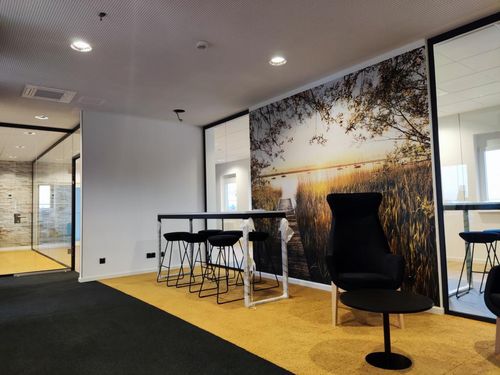 akustikdecke mit fries