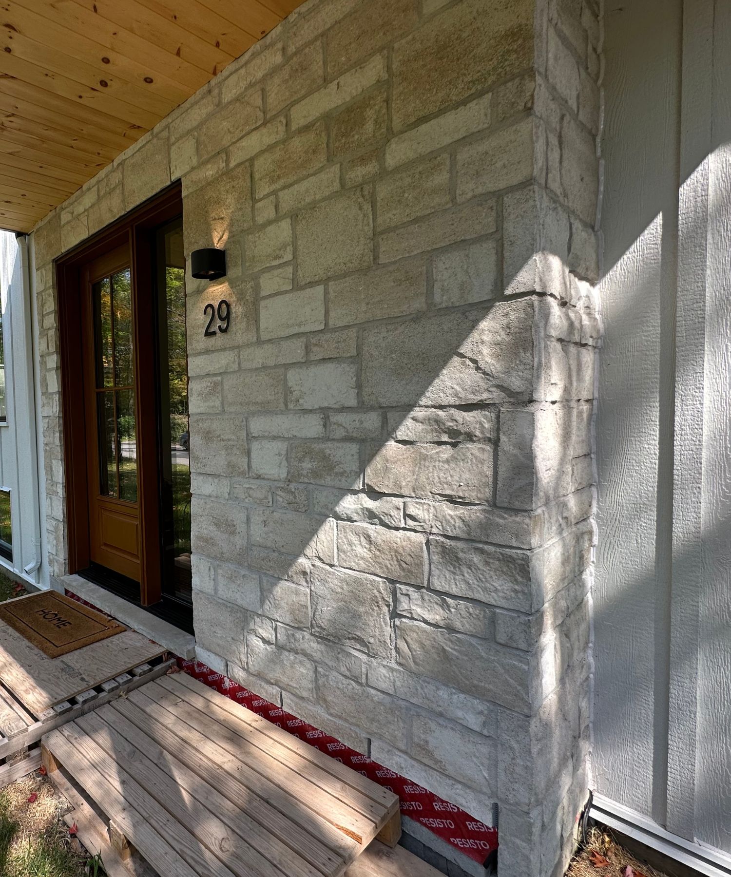 pierre naturelle collée revêtement farmhouse