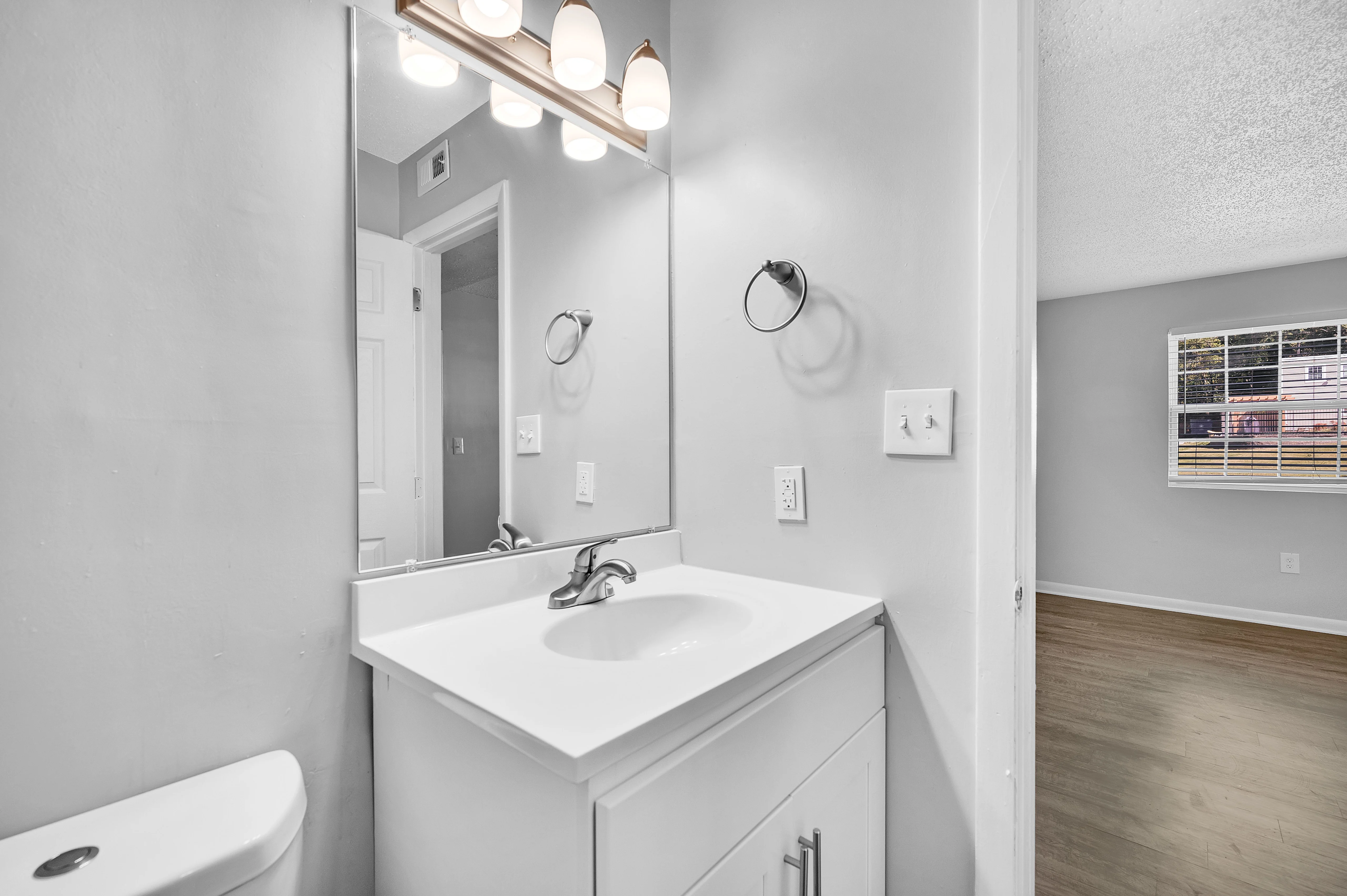 Bathroom sink