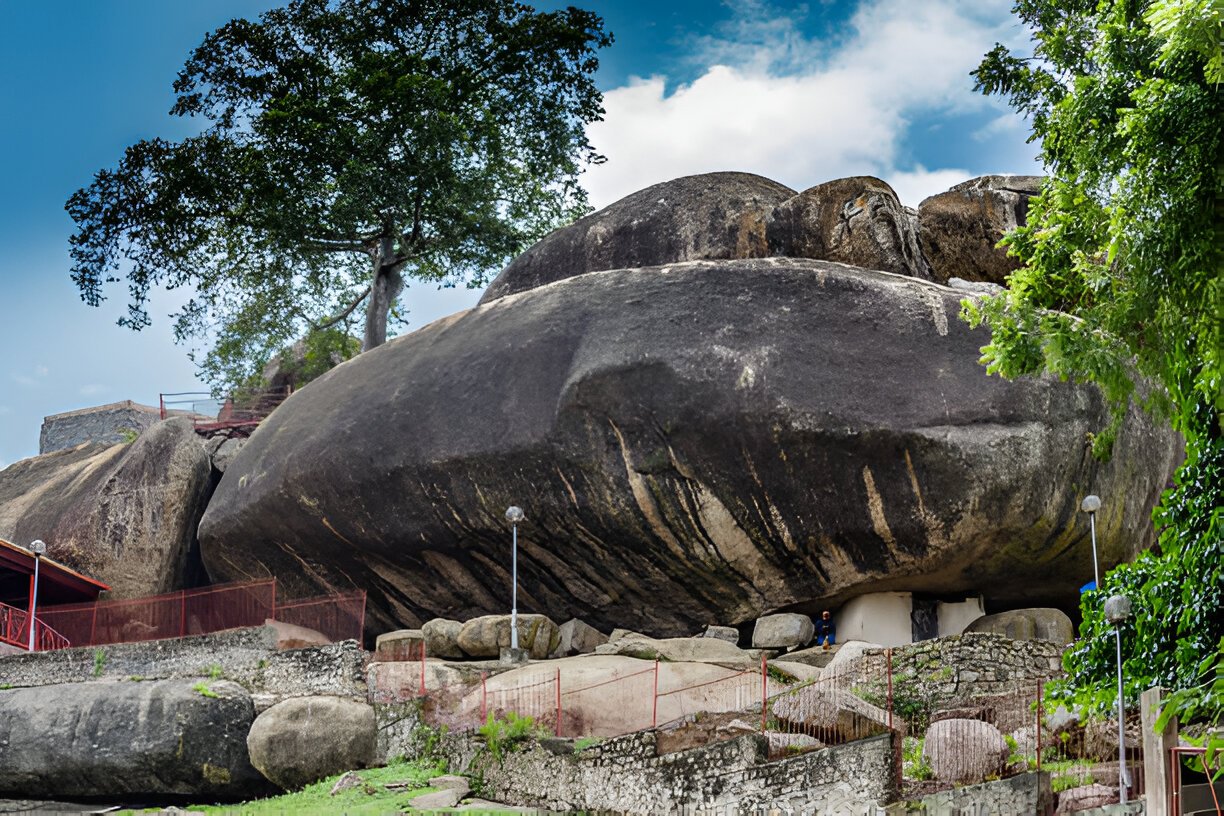 Nigerian Heritage Tour - Deluxe Package