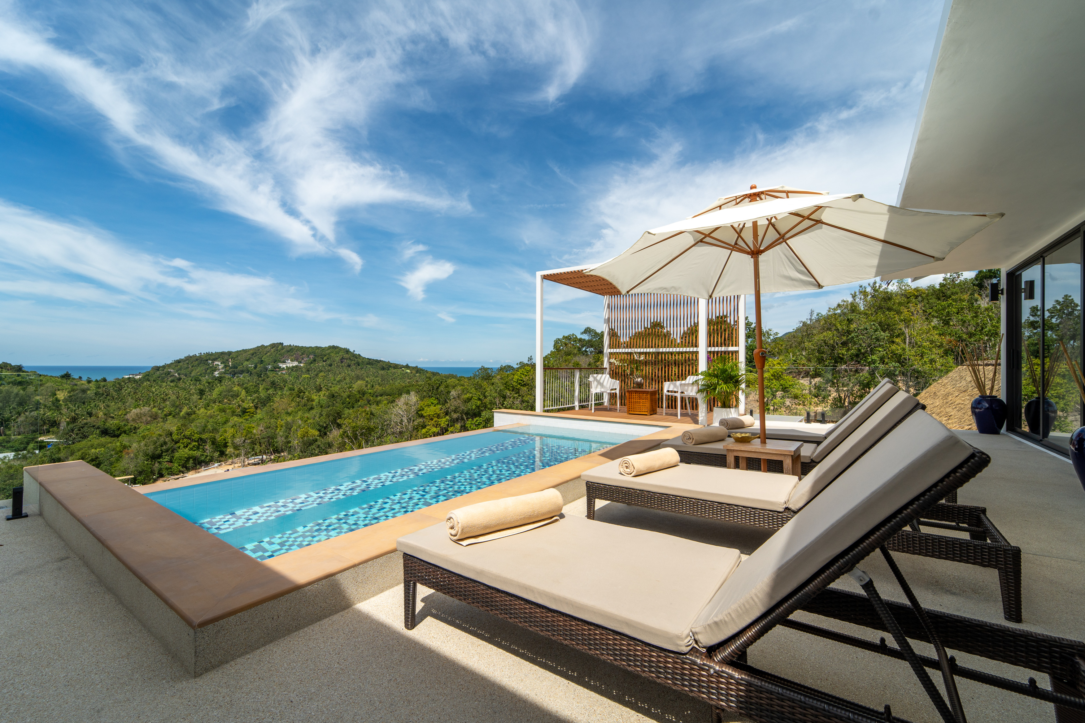 3 Bedroom Sea View