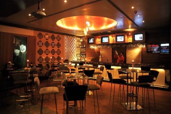 Fariyas à Mumbai:  Tavern the Bar