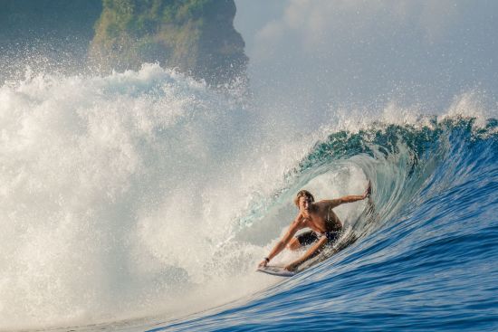 NIHI Sumba:  Surfing