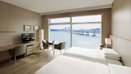 Park Hyatt Busan:  Ocean View Twin Low Floor
