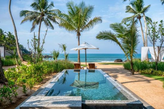 Ahu Bay à Ahungalla:  Ahu Bay plunge pool