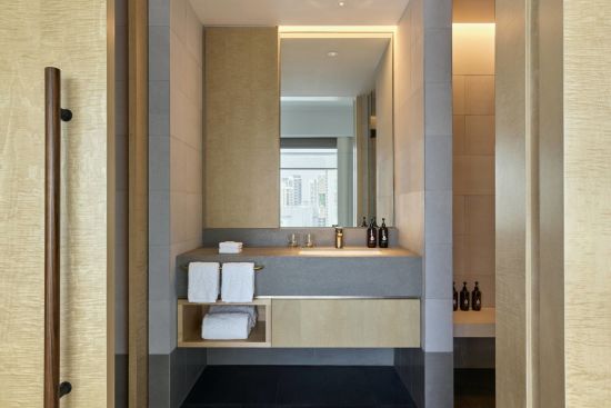 COMO Metropolitan Singapore in Singapur:  Emerald Room | Bathroom