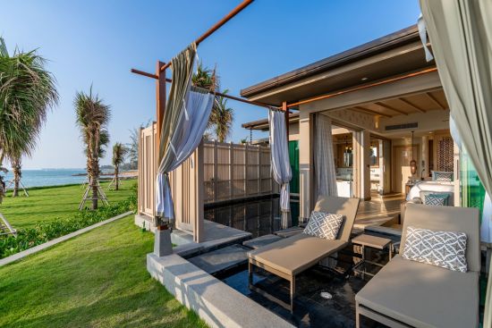 The Little Shore Khao Lak by Katathani:  Seafront Double Pool Villa