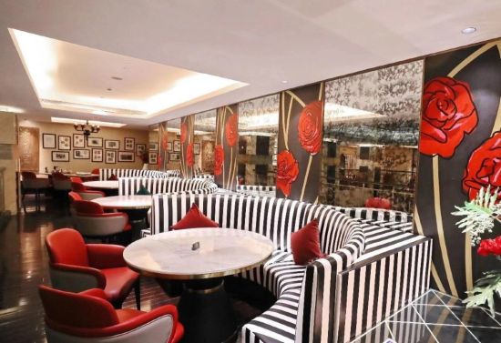 The Yangtze Boutique Shanghai:  Rose Chinese Restaurant