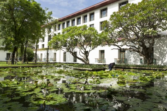 The Sukhothai Bangkok:  Courtyard with Lotus Pond