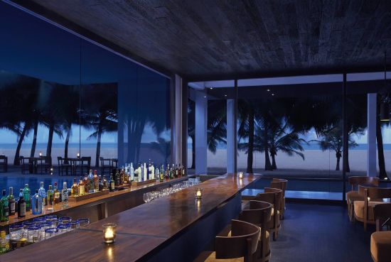 Jetwing Blue à Negombo:  Float Bar
