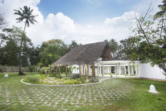 Xandari Pearl Beach Resort à Mararikulam:  exterior: Pearl Reception Entrance