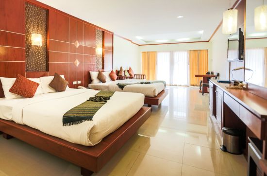 Lanta Casuarina Beach Resort à Ko Lanta:  Family for 4