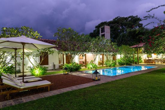 Nyne Hotels - Rock Villa à Bentota:  Pool Suite | Common Area