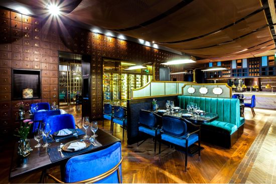 Crowne Plaza Vientiane:  3 Merchants Indochine Restaurant