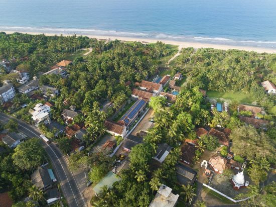 Taru Villas - The Long House à Bentota:  aerial view of the location