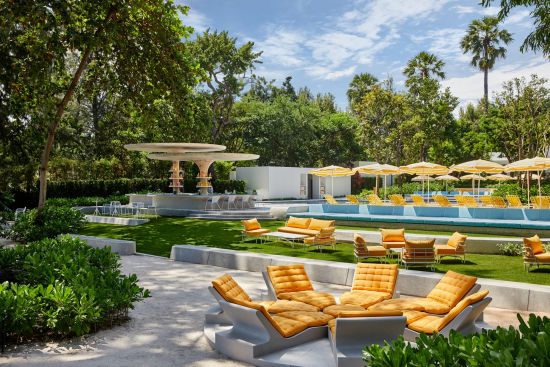 The Standard, Hua Hin:  Lido Bar & Lounge Area