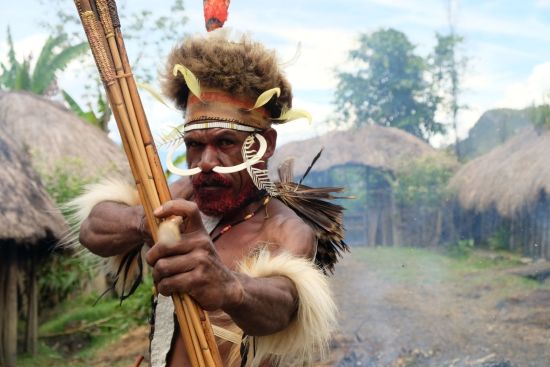 Papouasie – un voyage dans un autre temps de Jayapura: Dani Chieftain