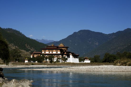 En route sur le Trans Bhutan Trail de Paro: Punakha: Dzong