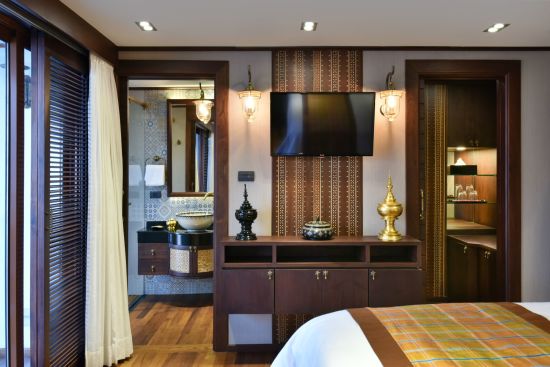 Flusskreuzfahrt auf der «Sanctuary Ananda» Mandalay-Bagan: Sanctuary Ananda Deluxe Suite Bath