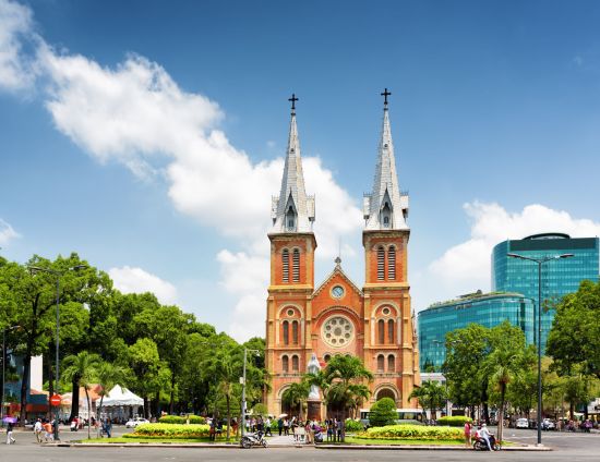 Grand voyage en Indochine – partie Vietnam/Cambodge de Hanoi: Saigon: Notre Dame Cathedral