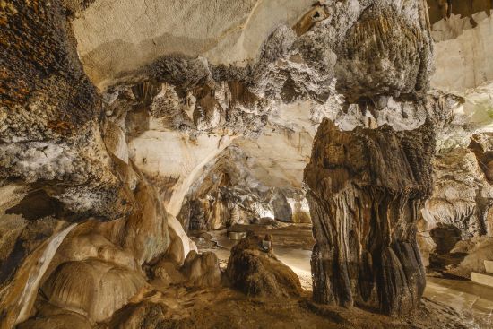 Laos Kompakt von Vientiane nach Luang Prabang: Wonderful view of in Tham Jang cave