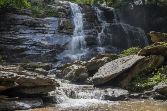 Les beautés naturelles du nord du Laos de Luang Prabang: Beautiful Tad Mok waterfall