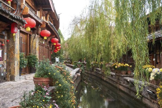 Yunnan - Laos: sur les rails entre deux mondes de Kunming: Lijiang Old Town