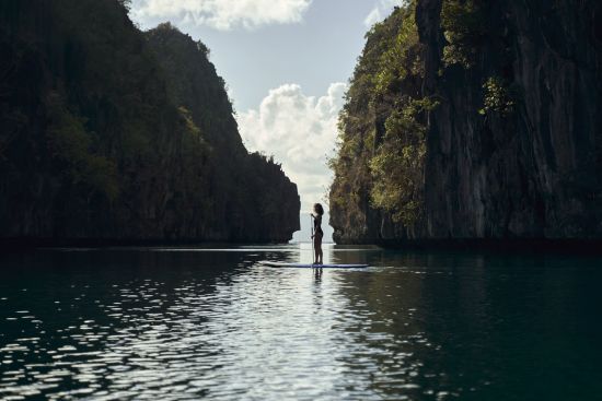 El Nido Resorts Miniloc Island à Palawan:  Stand-up Paddleboarding