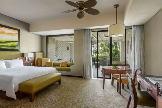 Shangri-La Rasa Ria in Kota Kinabalu:  Junior Suite Garden View / Ocean Wing