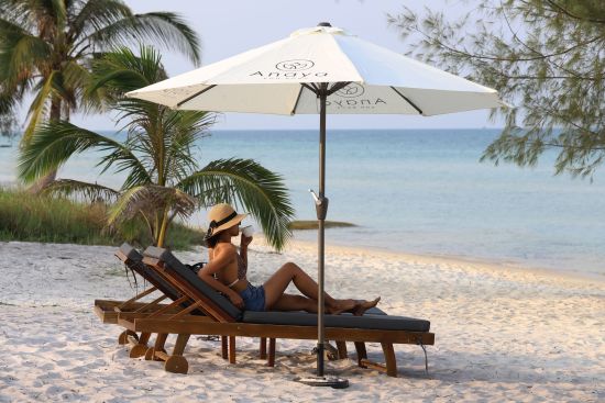 Anaya Koh Rong:  Beach