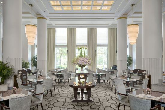The Peninsula Shanghai:  Lobby
