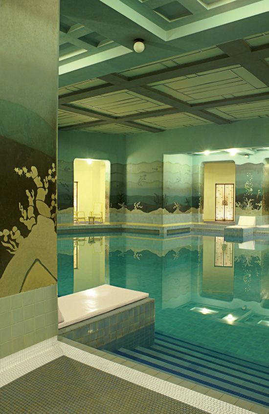 Umaid Bhawan Palace in Jodhpur:  Swimming Pool